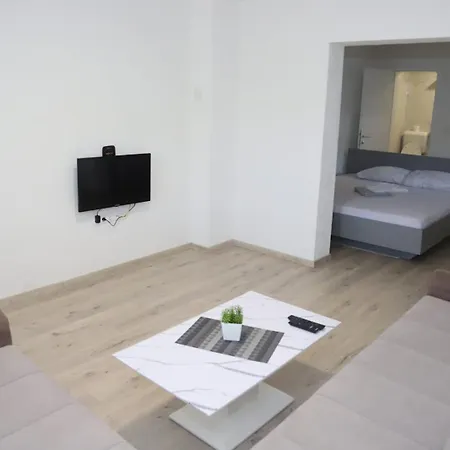Apartment Hadze