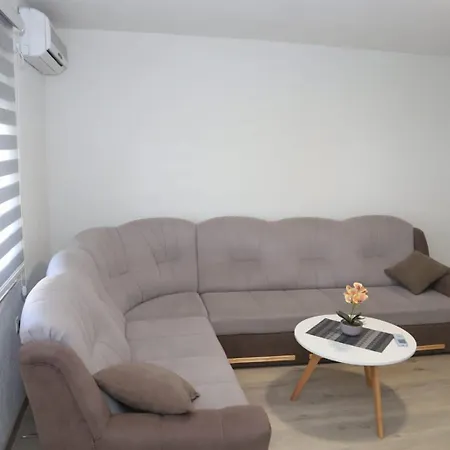 Hadze Appartement *