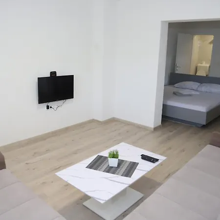 Hadze Apartment