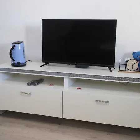 Hadze Apartment *