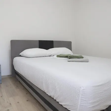 Hadze * 莫斯塔尔